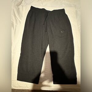 Nike Dri Fit Shorts / 3/4 Pants